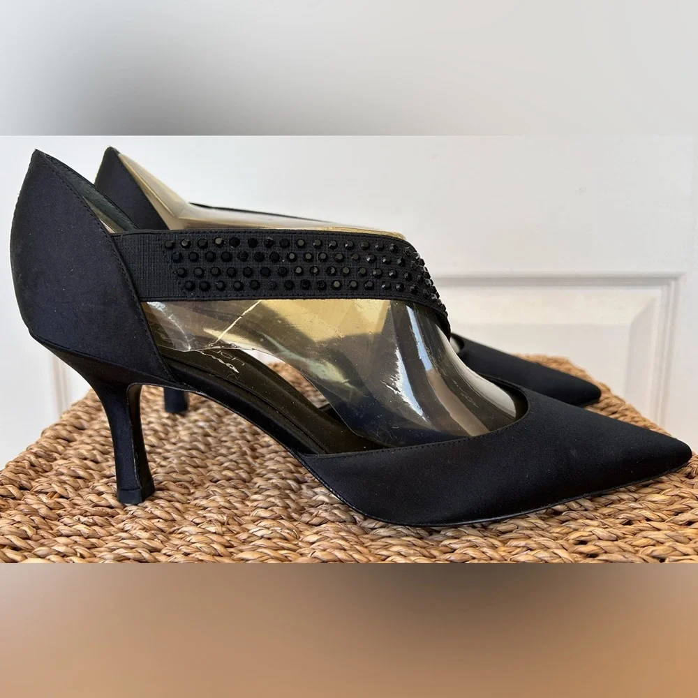 The Touch of Nina‎ Satin Rhinestone Black Heels Size 9M